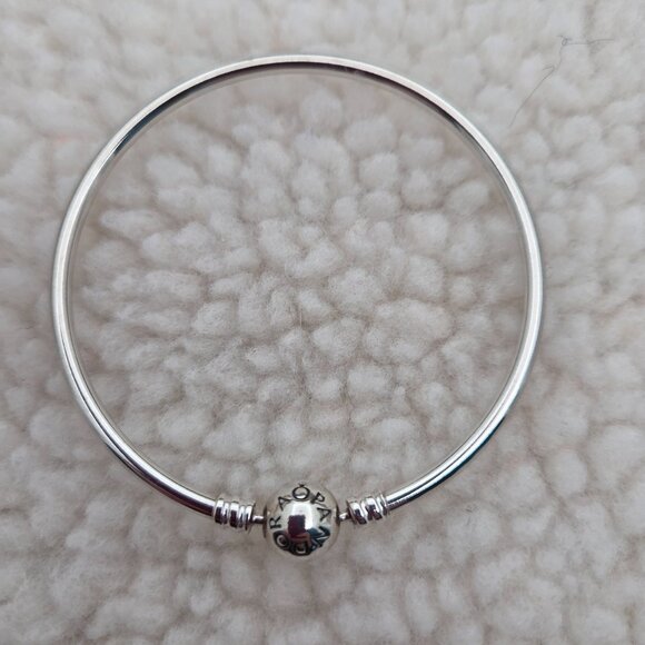 Genuine Pandora Moments Sterling Silver Bangle Bracelet - Picture 5 of 7